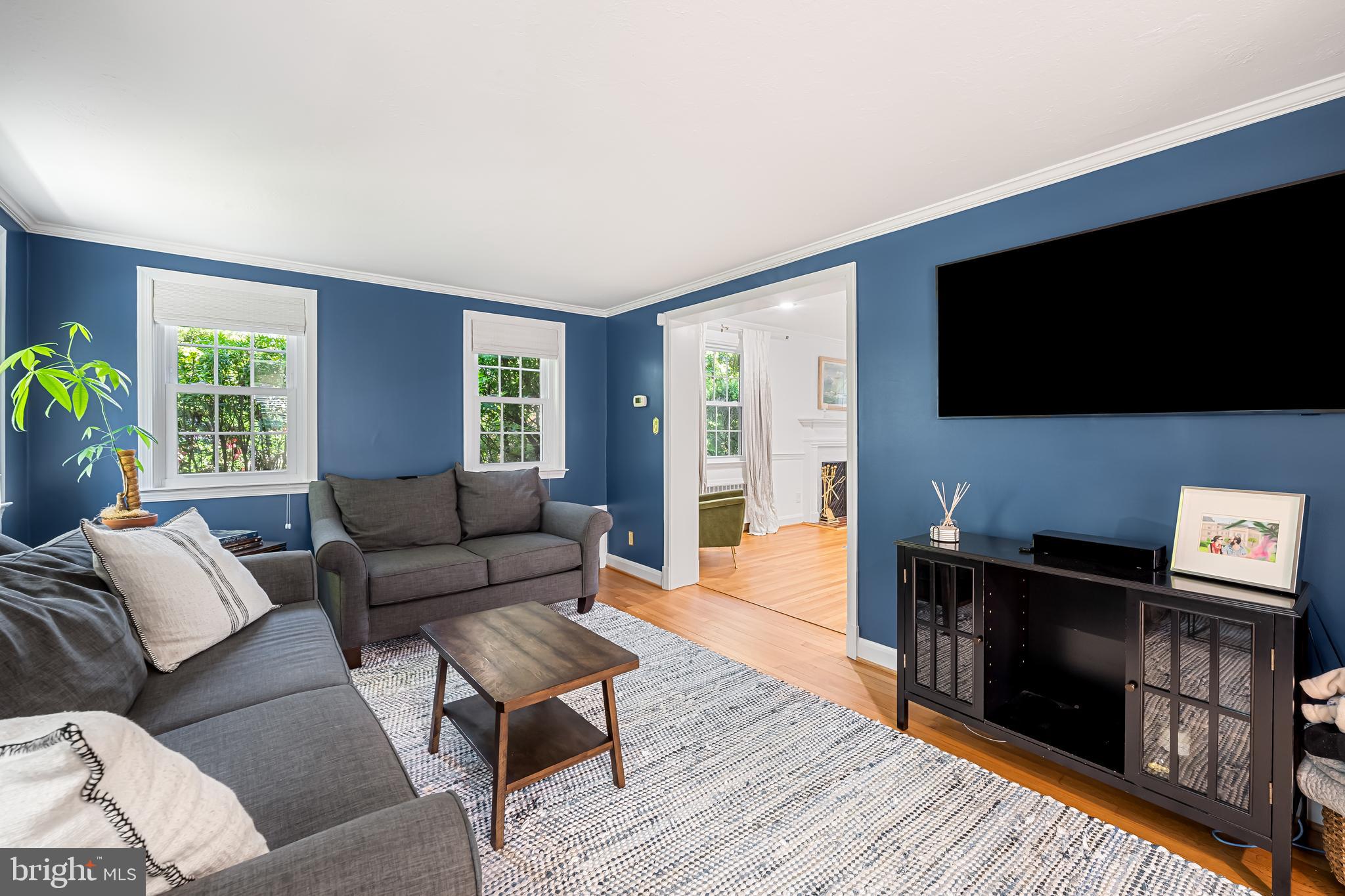 515 Yarmouth Road Baltimore, MD 21286 - Photo 13 of 44 a living room with furniture and a flat screen tv
