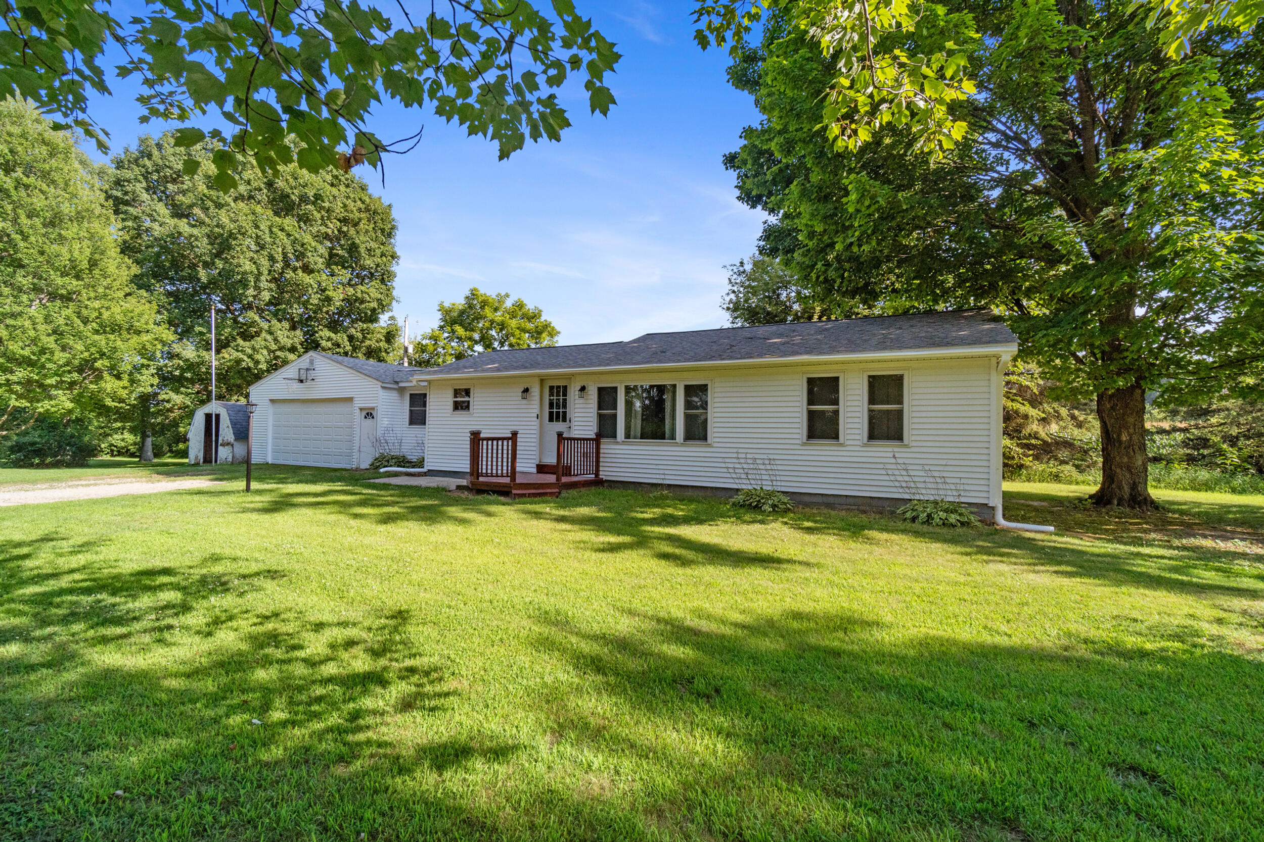 13333 Hutchison Road Albion, MI 49224 - Photo 3 of 45 3_13333 hutchison rd albion mi - 0003