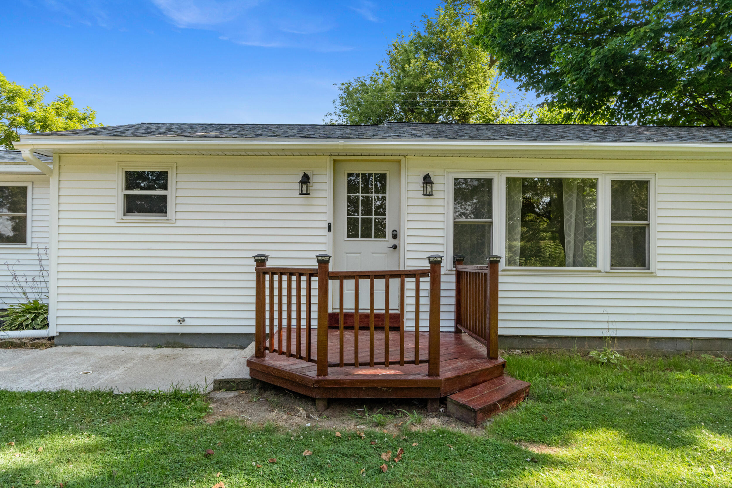13333 Hutchison Road Albion, MI 49224 - Photo 5 of 45 5_13333 hutchison rd albion mi - 0004