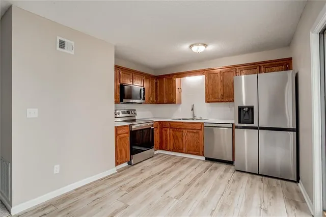 $204,500 | 1123 Ephraim Drive, Grain Valley, MO 64029