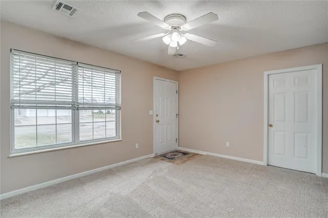 $204,500 | 1123 Ephraim Drive, Grain Valley, MO 64029