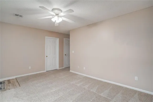 $204,500 | 1123 Ephraim Drive, Grain Valley, MO 64029