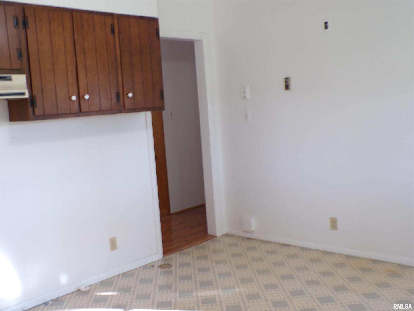 1117 Puxico Road Percy, IL 62272 - Photo 7 of 36