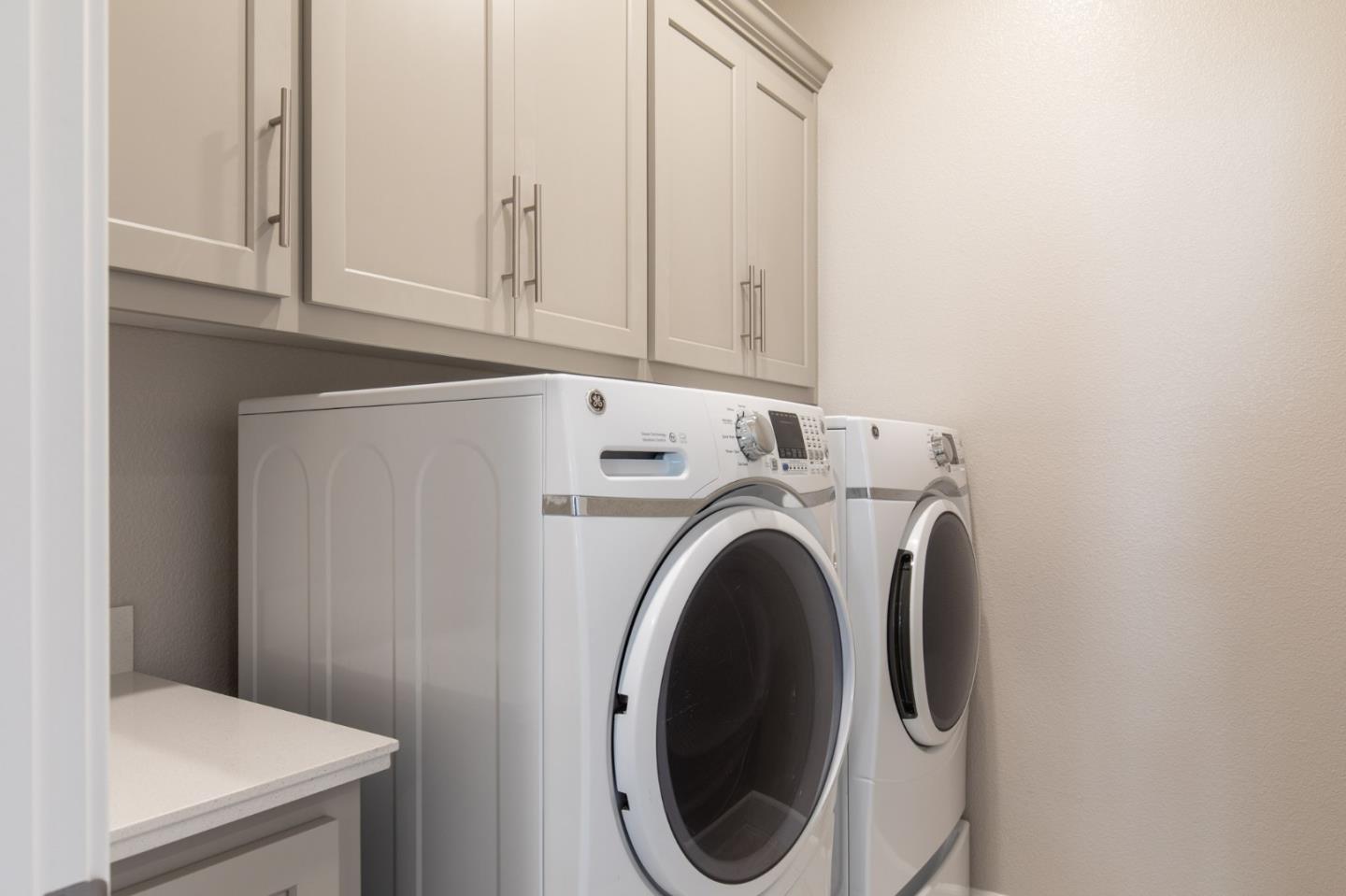 275 10th Street Marina, CA 93933 - Photo 20 of 25 a utility room with dryer and washer