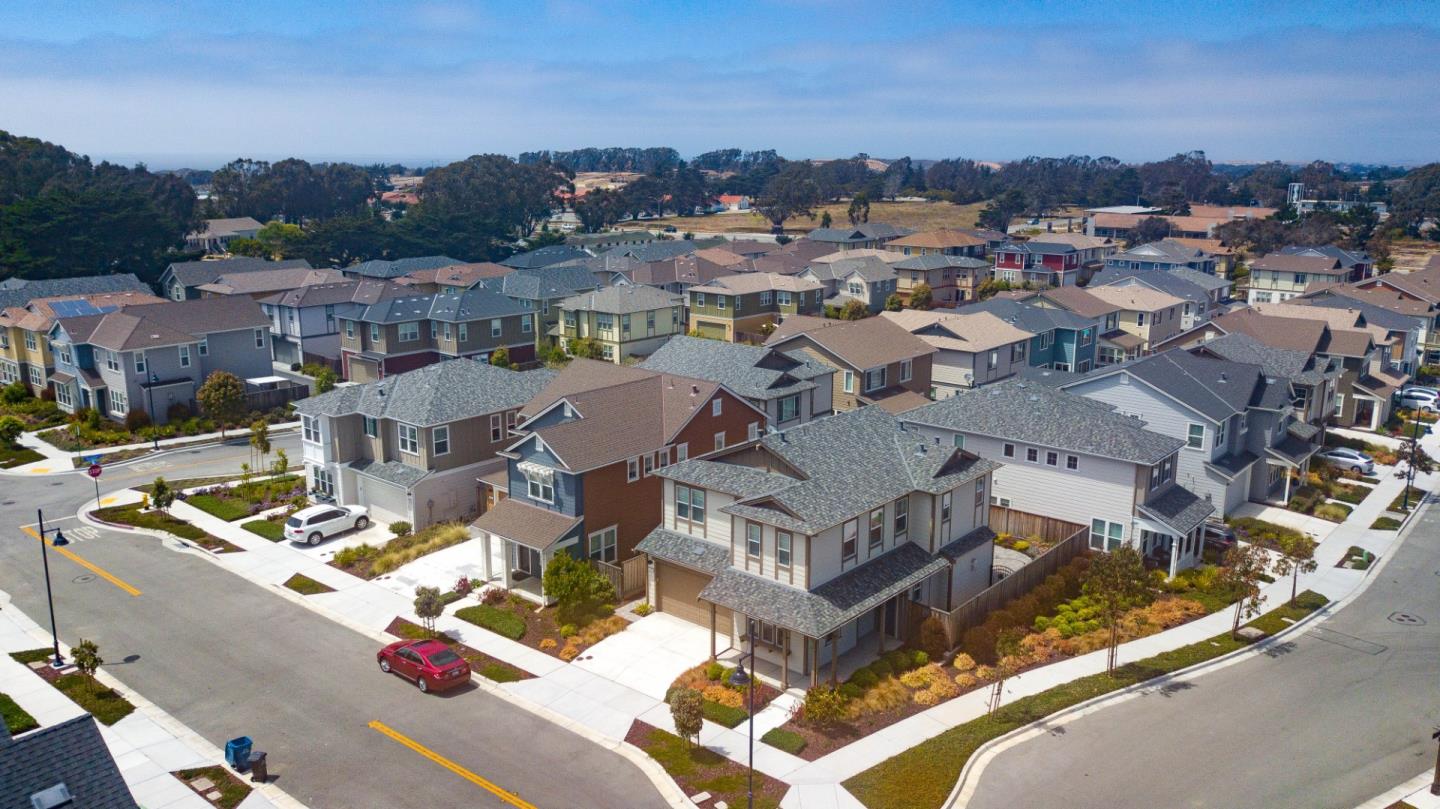 275 10th Street Marina, CA 93933 - Photo 24 of 25 a picture of city view