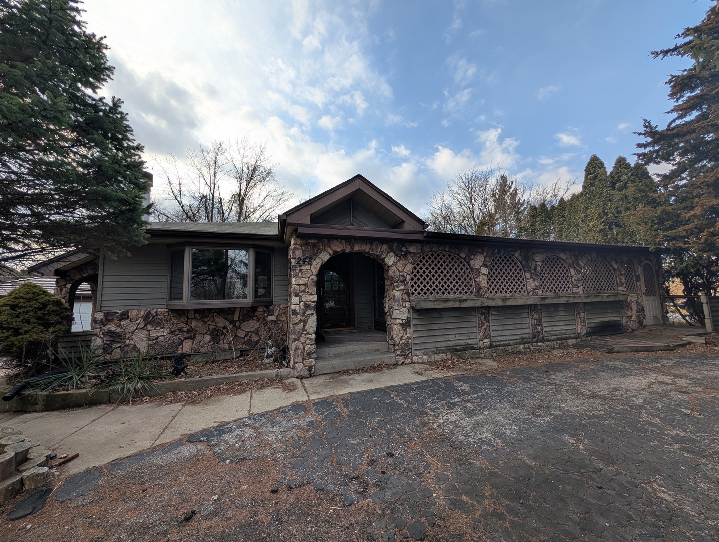 1N248 Darling Street Carol Stream, IL 60188 - Photo 2 of 10