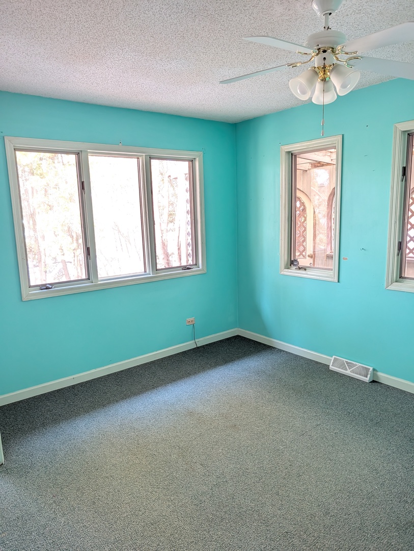 1N248 Darling Street Carol Stream, IL 60188 - Photo 8 of 10