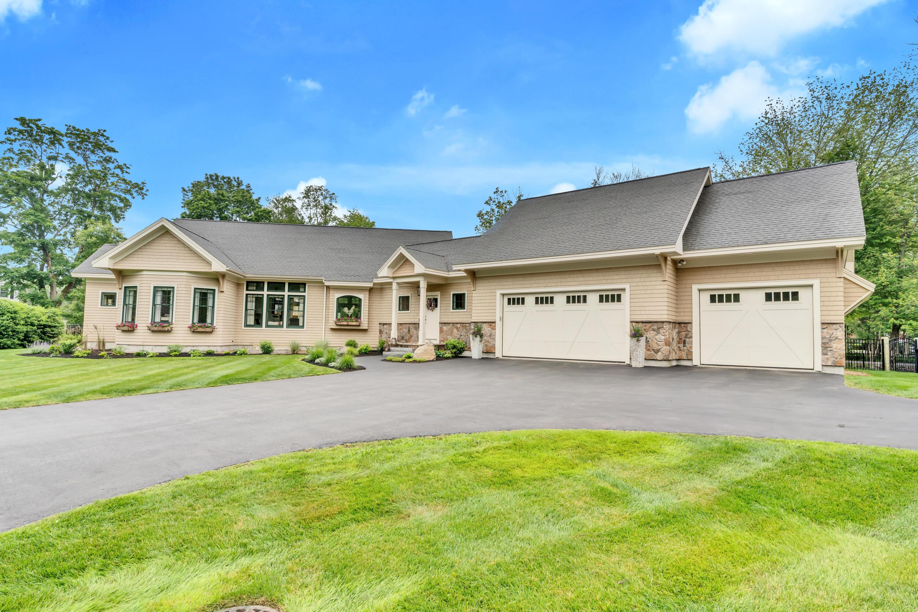 173 Ferry Road Saco, ME 04072 - Photo 2 of 82 _DSC2677