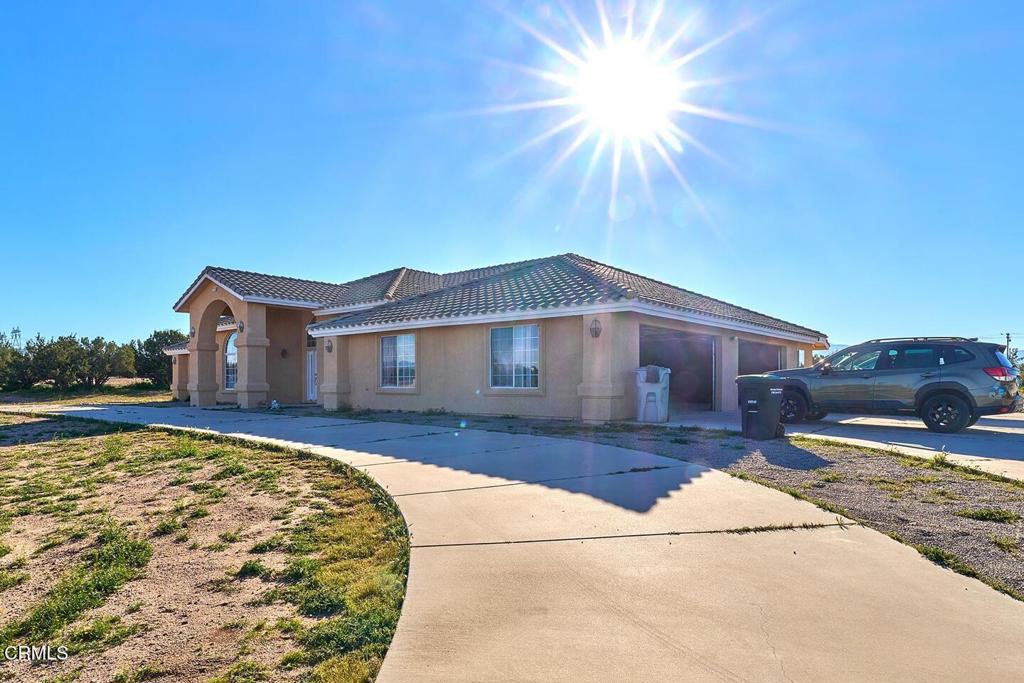 7176 Cataba Road Oak Hills, CA 92344 - Photo 3 of 55 48