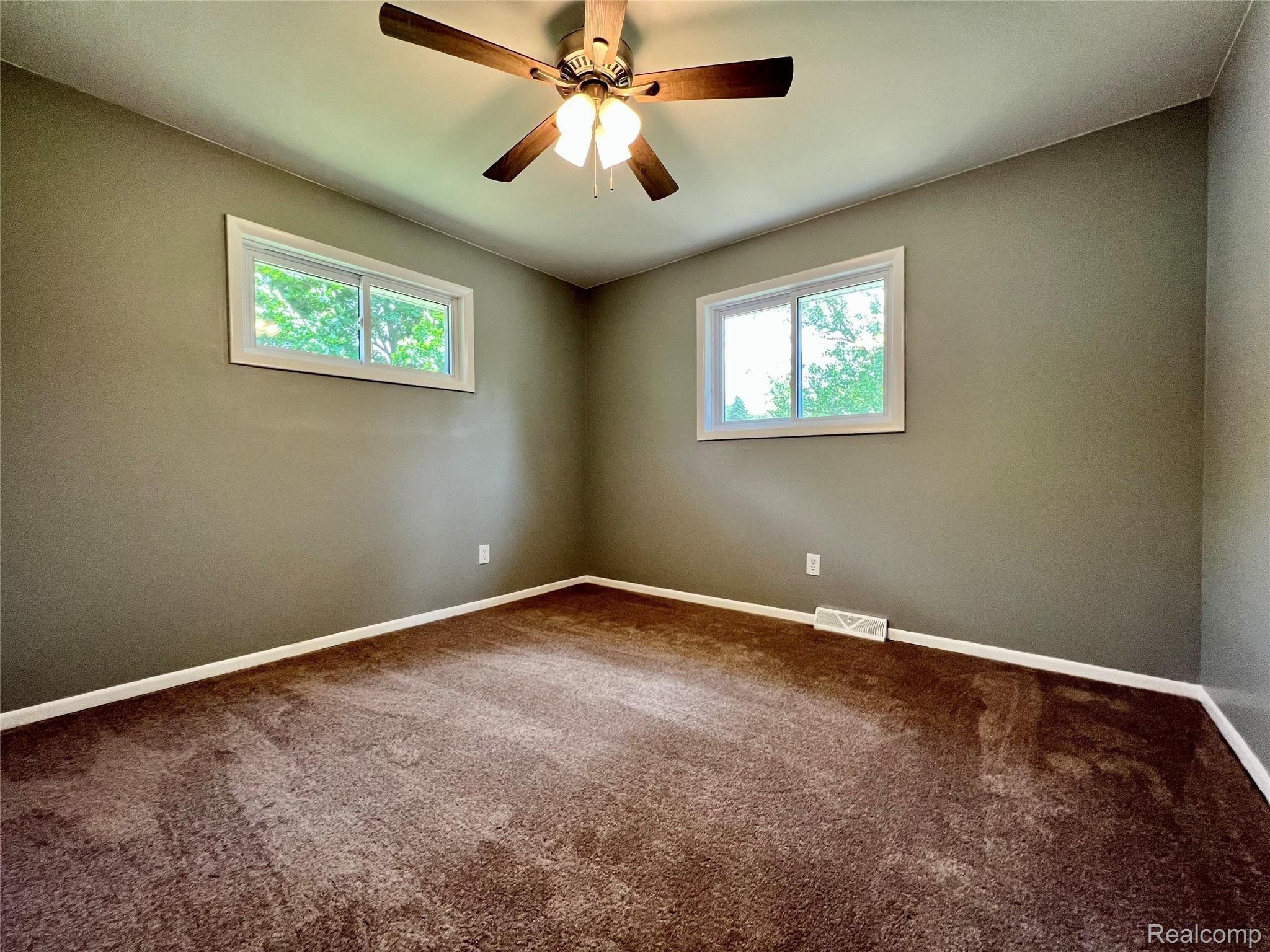 3084 Reeder Road Clarkston, MI 48346 - Photo 12 of 35 Bedroom #1