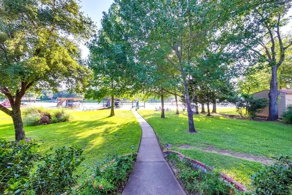 $699,000 | 186 Bushwhacker Drive, Mabank, TX 75156