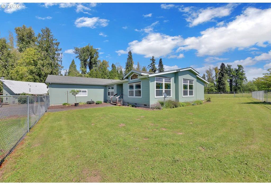 38277 Wheeler Road Dexter, OR 97431 - Photo 1 of 47 Gallery Image 1