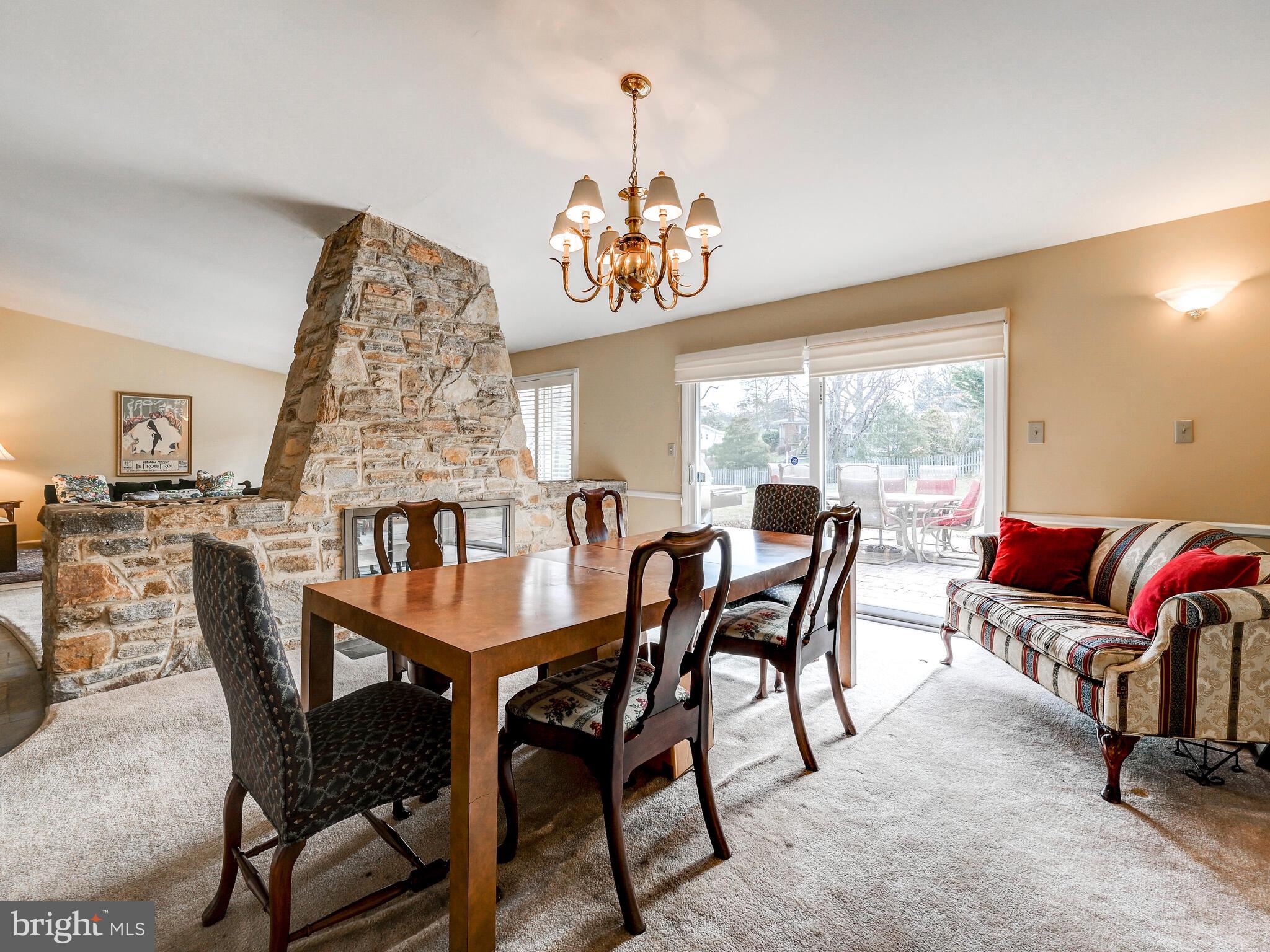 3411 Terrapin Road Pikesville, MD 21208 - Photo 15 of 35 DINING ROOM WITH SLIDERS TO PATIO