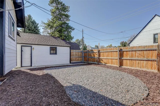 a view of an entryway