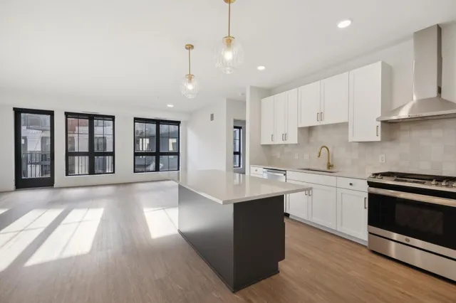 $6,628 | 4917 Eden Avenue, Unit 724, Edina, MN 55424