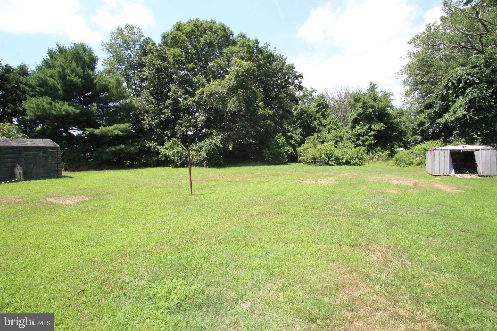 2749 Old County Road Newark, DE 19702 - Photo 15 of 15 Yard