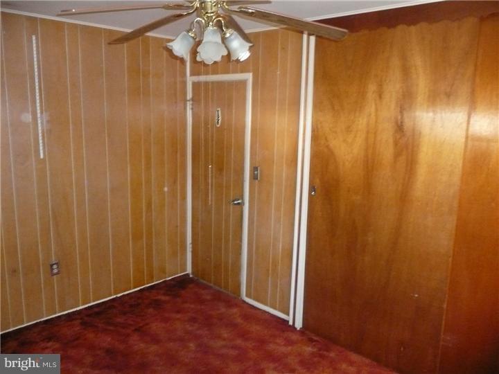 28 Idolstone Road Levittown, PA 19057 - Photo 14 of 16 Gallery Image 14