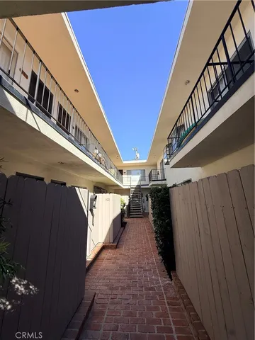 $569,000 | 1522 Centinela Avenue, Unit 101, Los Angeles, CA 90025