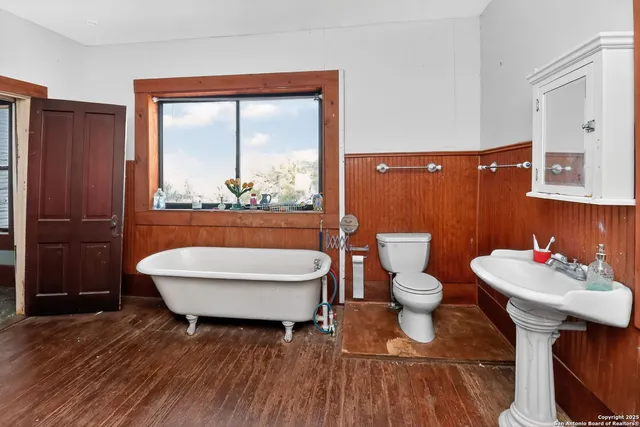 $174,500 | 1440 School Drive, Poteet, TX 78065