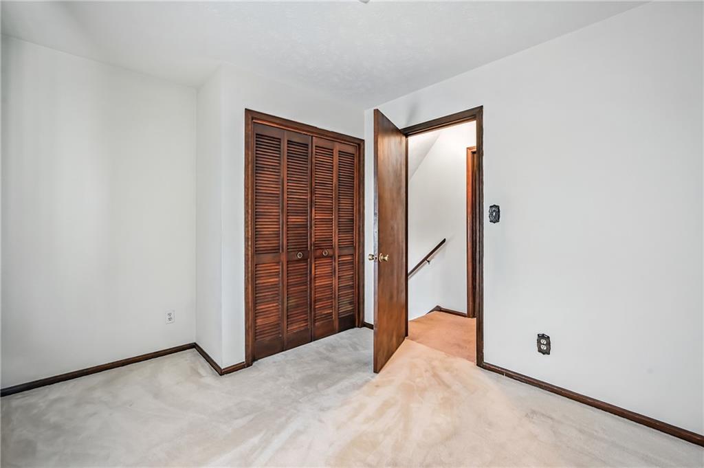 1471 George Street Hermitage, PA 16148 - Photo 36 of 49 an empty room with closet