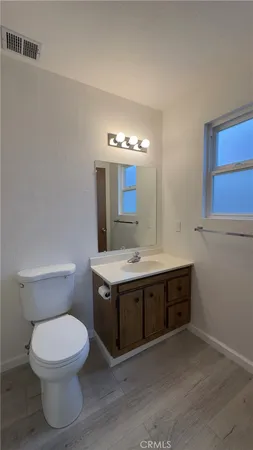 $2,000 | 13277 Anchor Village, Clearlake Oaks, CA 95423