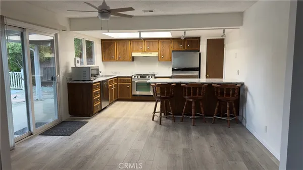 $2,000 | 13277 Anchor Village, Clearlake Oaks, CA 95423