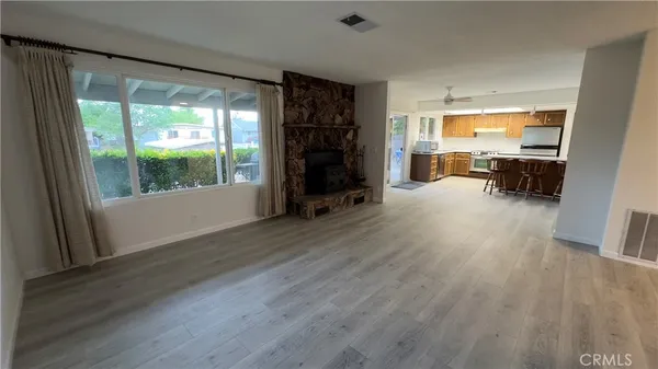 $2,000 | 13277 Anchor Village, Clearlake Oaks, CA 95423