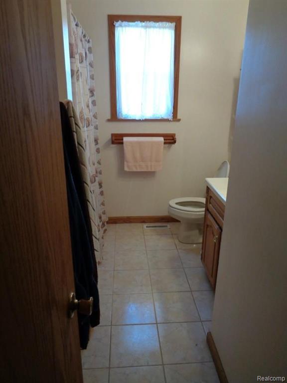 2112 Vernor Road Lapeer, MI 48446 - Photo 8 of 15