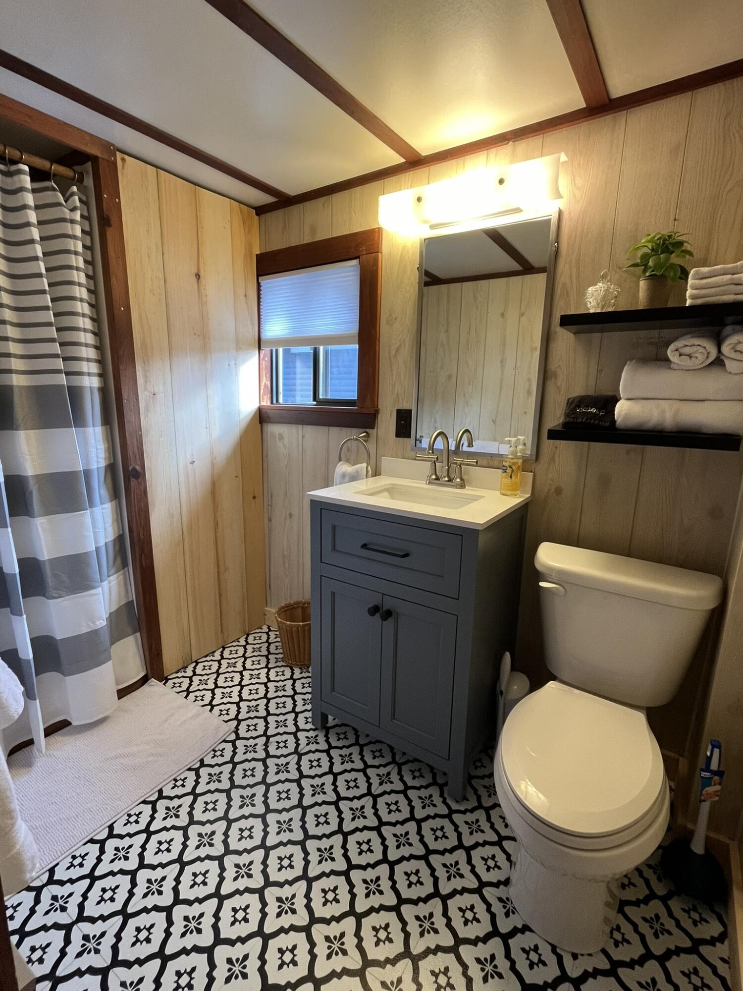 11 Lyons Lane, Unit 2 Rangeley, ME 04970 - Photo 14 of 38 6