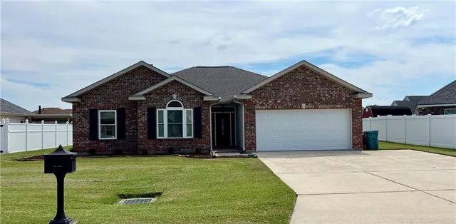 $2,500 | 102 Zachary Drive, Boutte, LA 70039