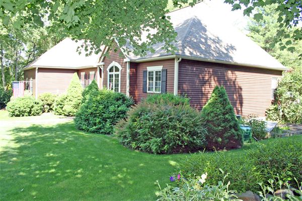 5 Riverbend Road Lakeville, MA 02347 - Photo 3 of 30 Gallery Image 3