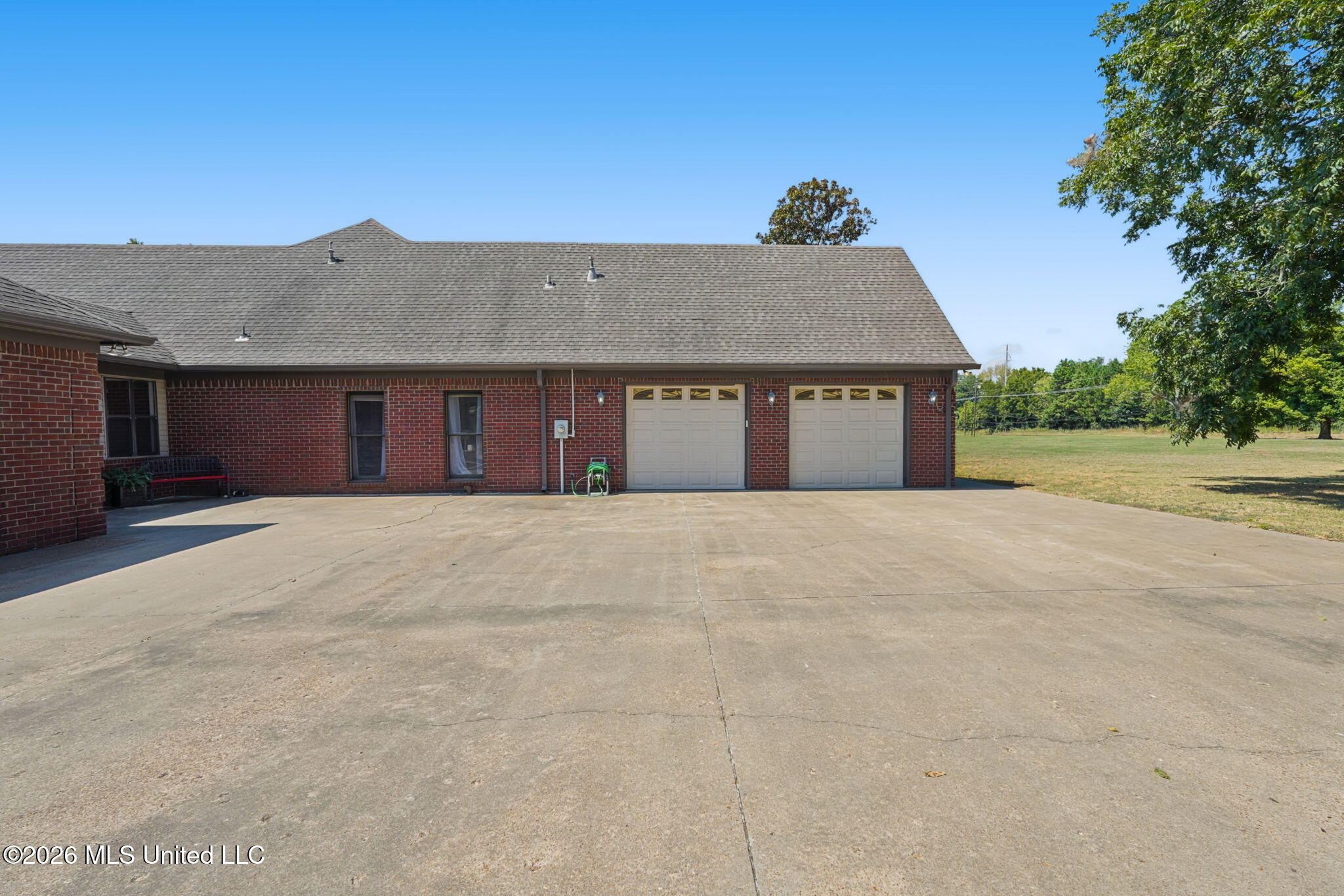 1601 Holly Springs Road, Unit R Hernando, MS 38632 - Photo 51 of 58 Parking and Turnaround Space