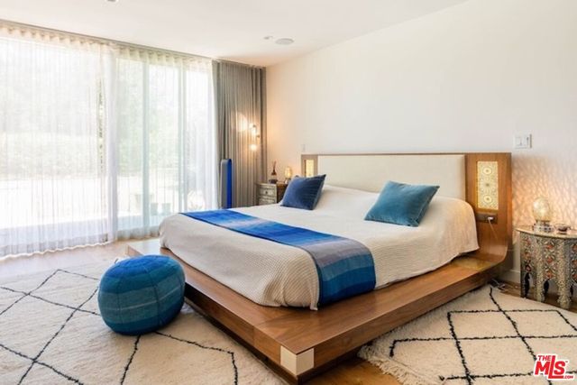 $20,000 | 3112 Corda Drive, Los Angeles, CA 90049