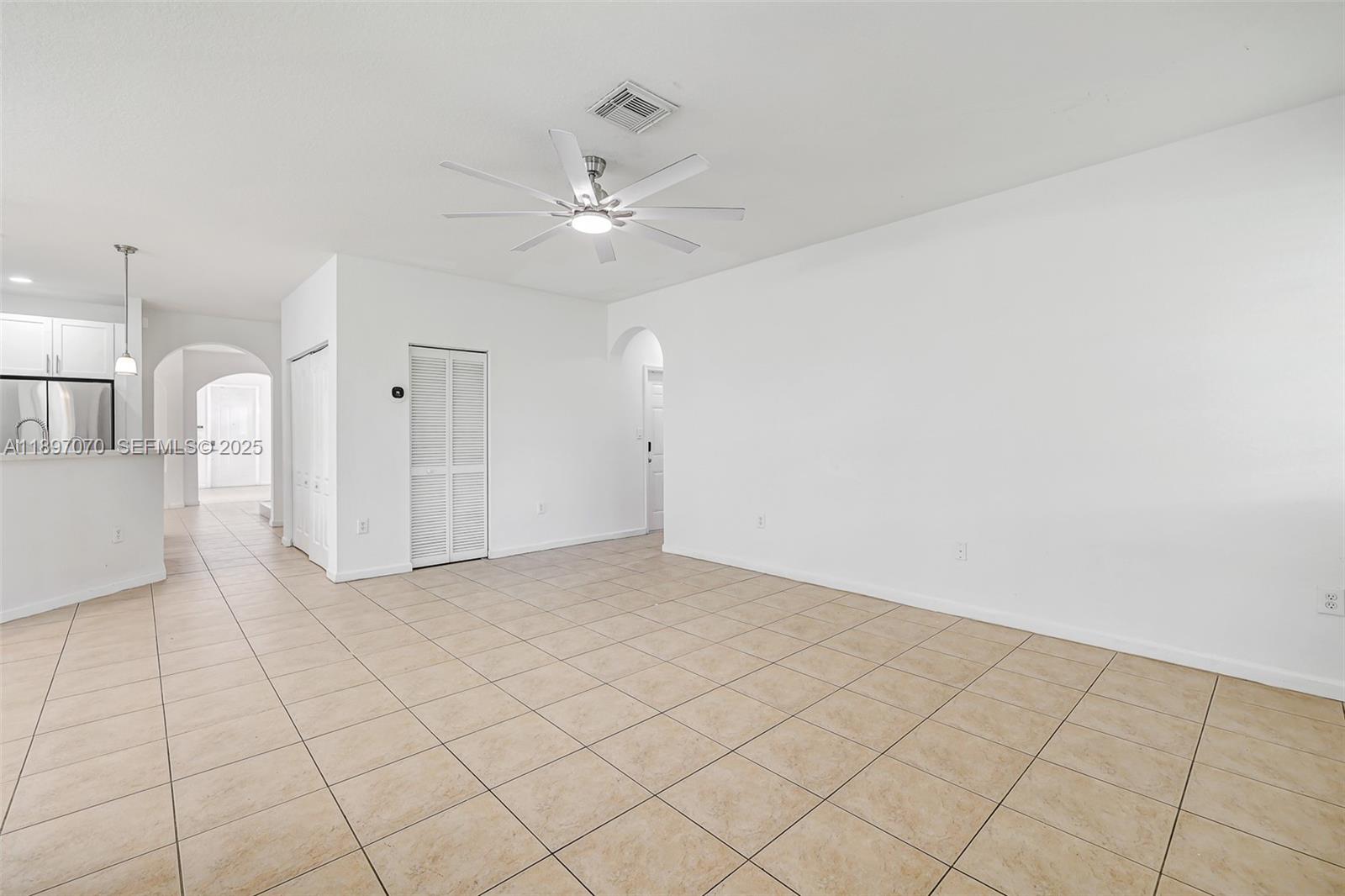 27381 Southwest 139th Place Homestead, FL 33032 - Photo 16 of 70