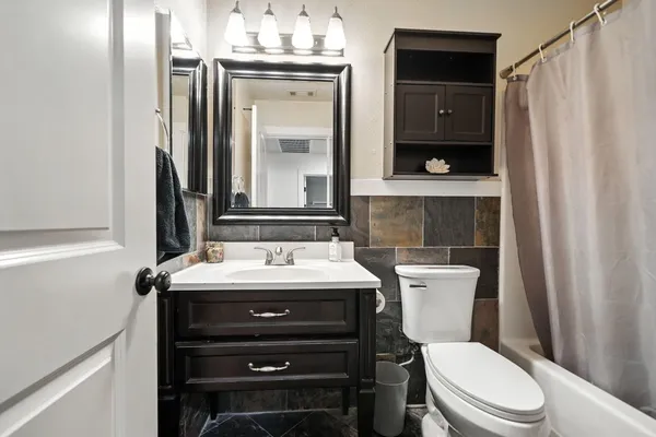 $699,000 | 1102 Hope Lane, Redding, CA 96003