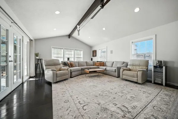 $699,000 | 1102 Hope Lane, Redding, CA 96003