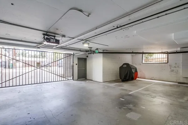 $1,900 | 3950 Cleveland Avenue, San Diego, CA 92103