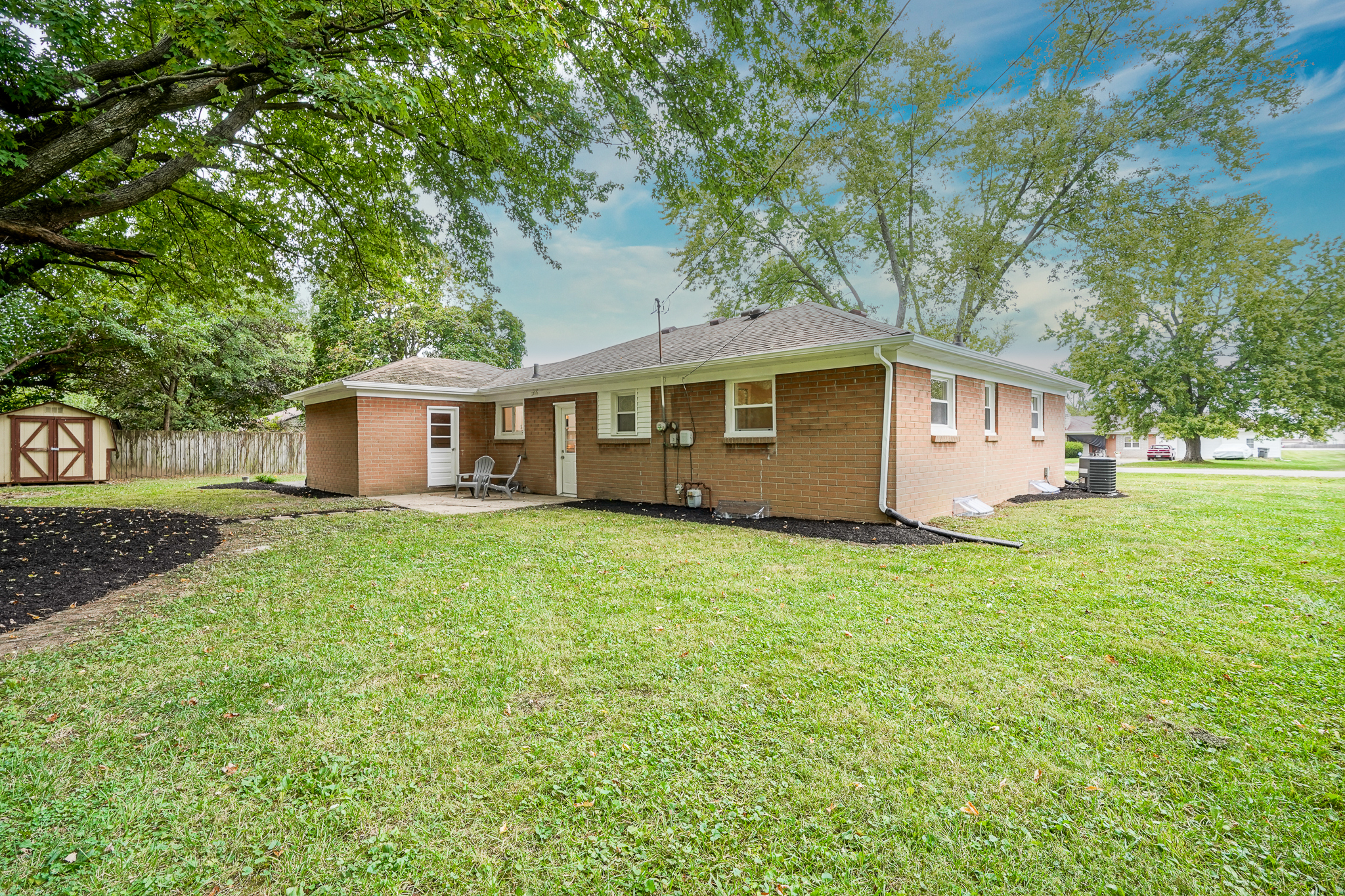 175 East Roberts Road Indianapolis, IN 46227 - Photo 4 of 32