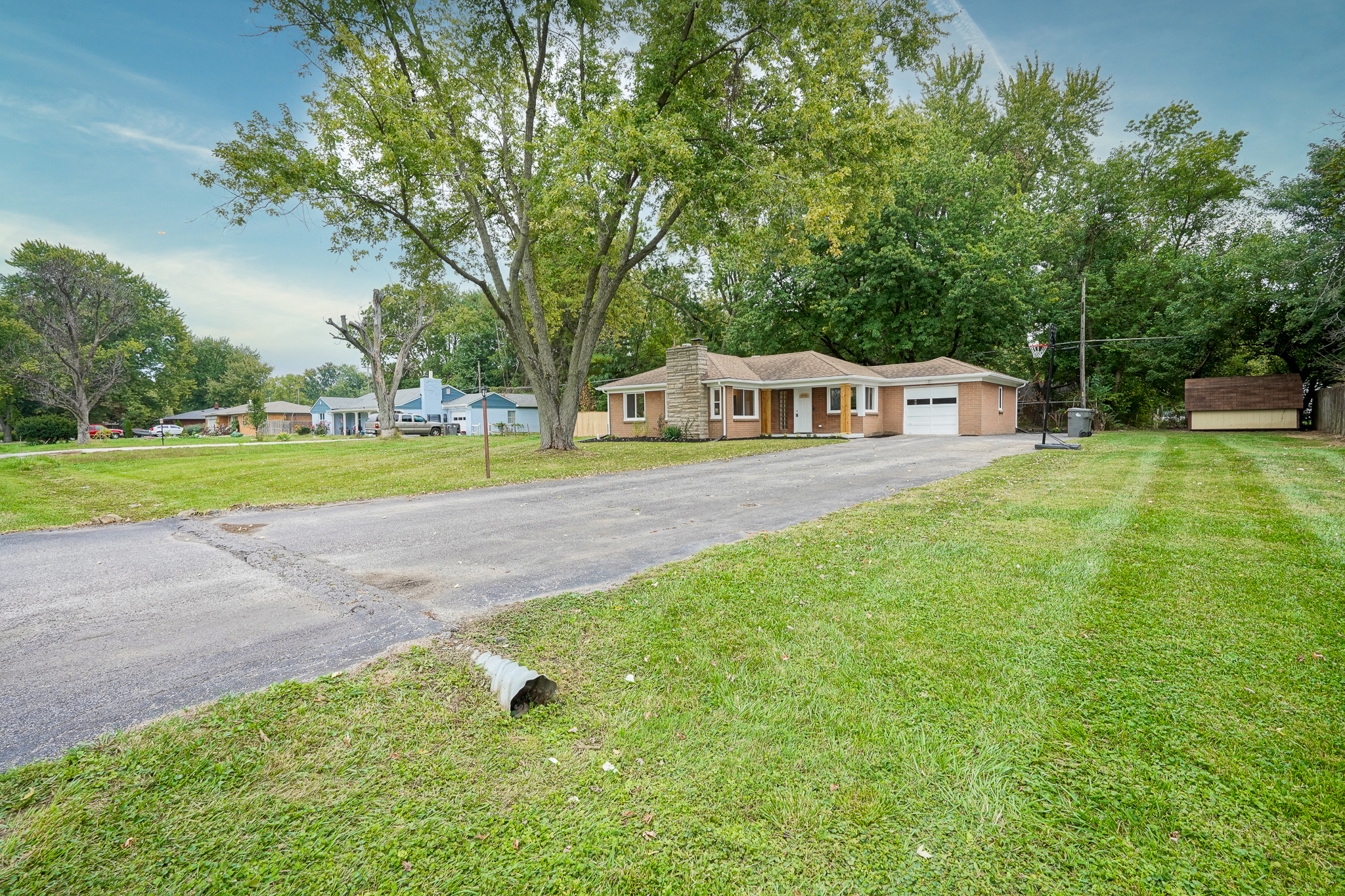 175 East Roberts Road Indianapolis, IN 46227 - Photo 5 of 32