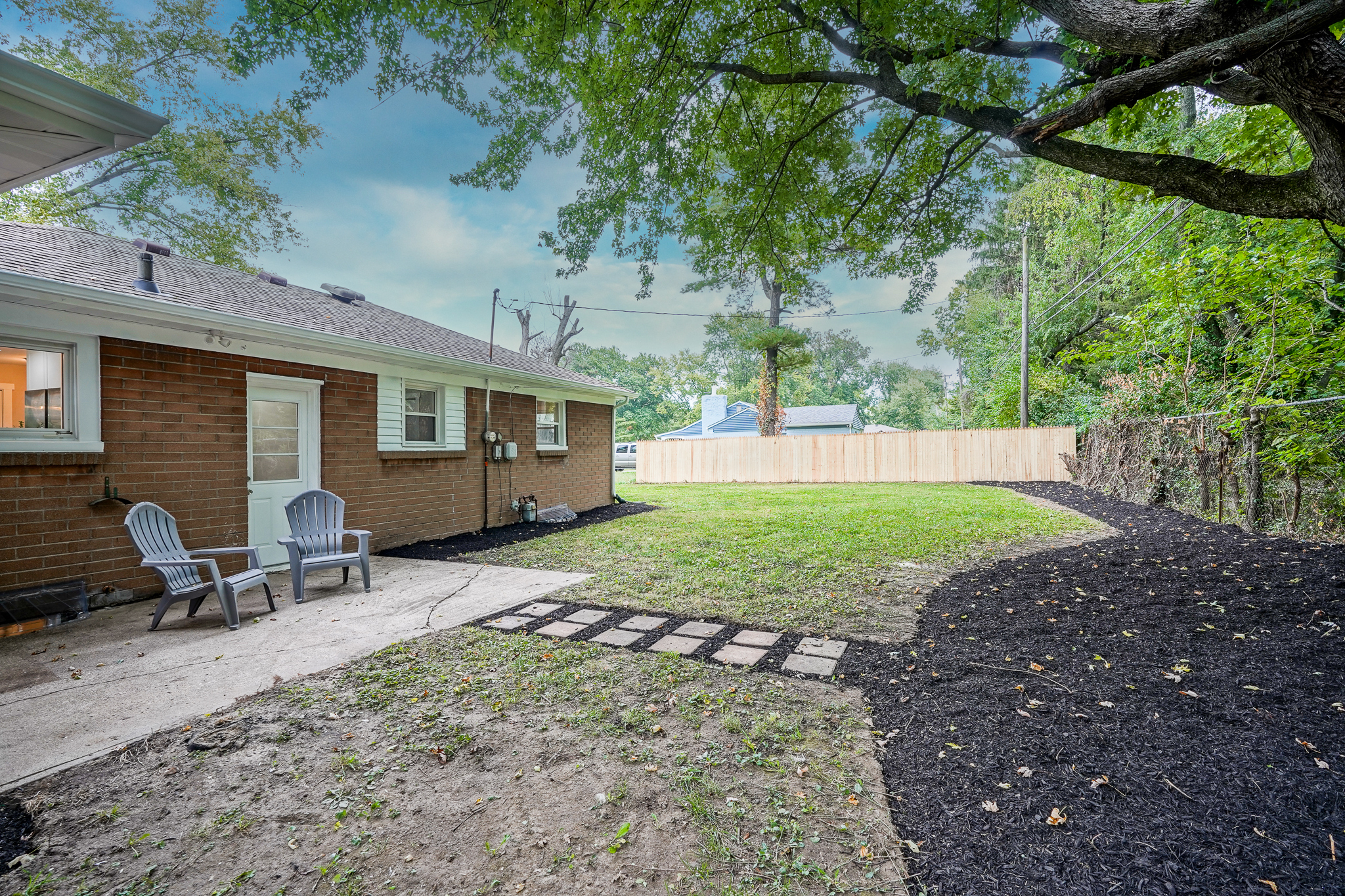 175 East Roberts Road Indianapolis, IN 46227 - Photo 6 of 32