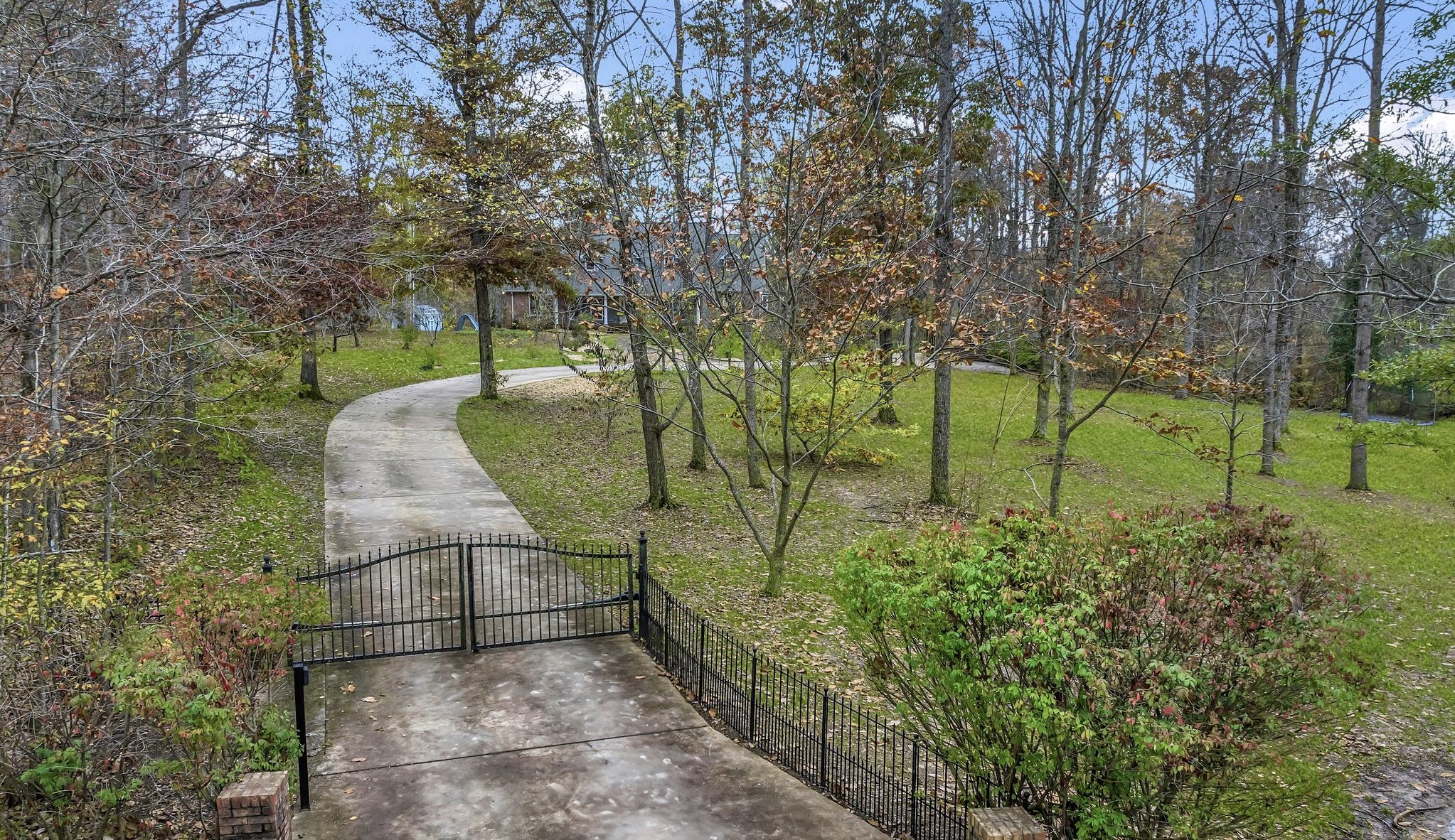 1265 Johnny Hall Road Burns, TN 37029 - Photo 85 of 89 Private gated entrance for peace and security.