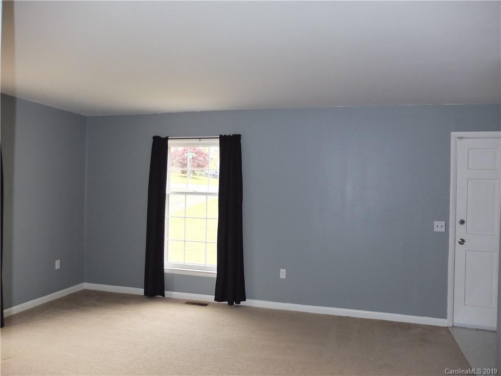 9104 Singingpine Road Charlotte, NC 28214 - Photo 12 of 33 Gallery Image 12