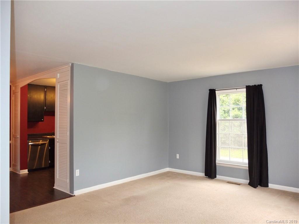 9104 Singingpine Road Charlotte, NC 28214 - Photo 14 of 33 Gallery Image 14