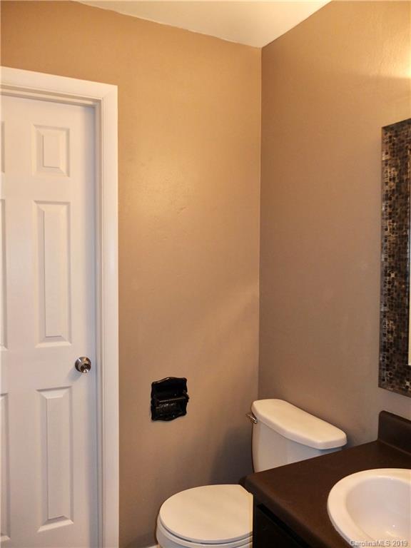 9104 Singingpine Road Charlotte, NC 28214 - Photo 21 of 33 Gallery Image 21