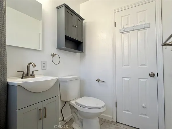 $1,825 | 982 West Hamilton Avenue, San Pedro, CA 90731