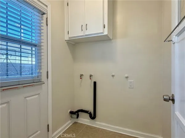 $1,825 | 982 West Hamilton Avenue, San Pedro, CA 90731