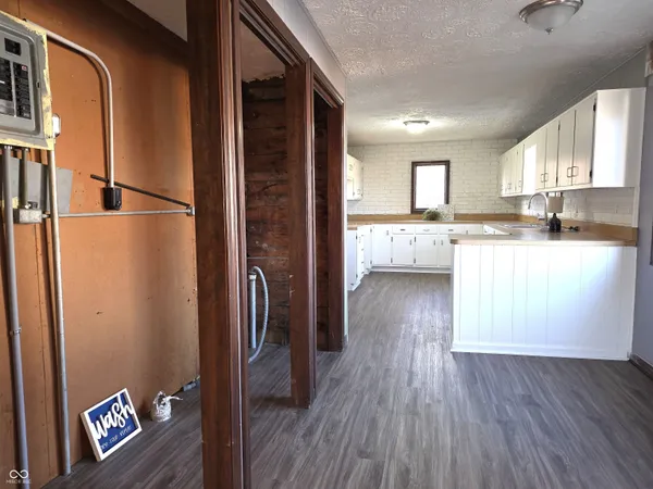 $199,000 | 212 West Burnside Avenue, Fairland, IN 46126