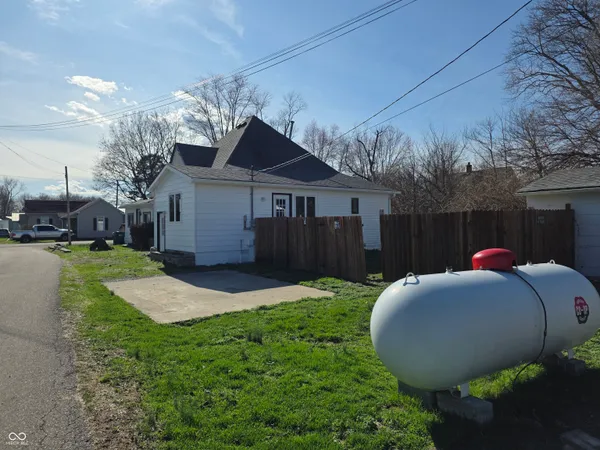 $199,000 | 212 West Burnside Avenue, Fairland, IN 46126