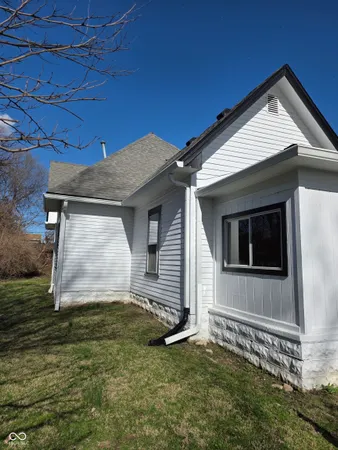 $199,000 | 212 West Burnside Avenue, Fairland, IN 46126