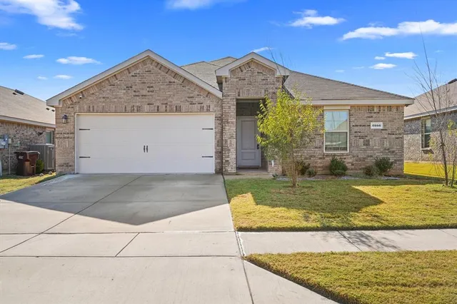 $2,095 | 2956 Peppergrass Street, Royse City, TX 75189